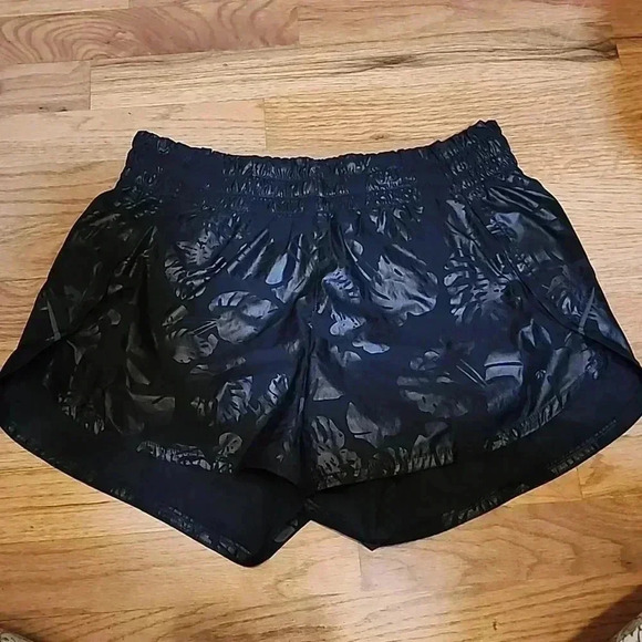Athleta Black Short S - Picture 1 of 2